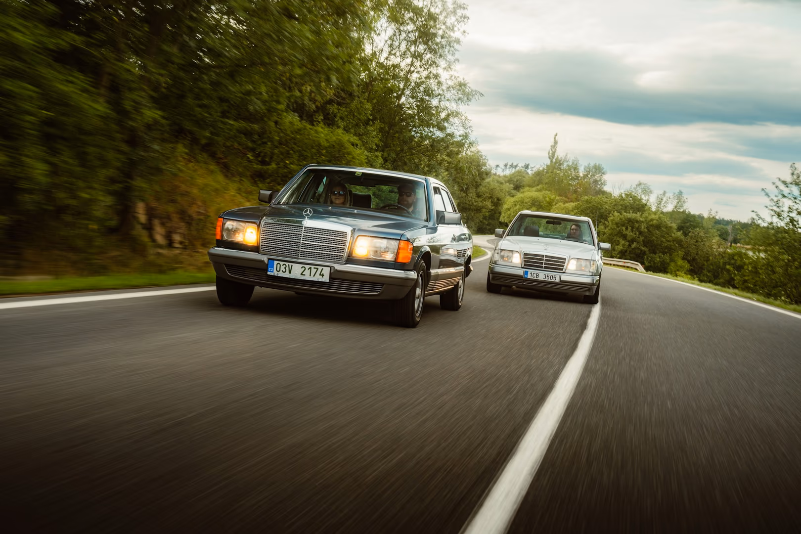 Wnętrze retro samochódu Mercedes-Benz