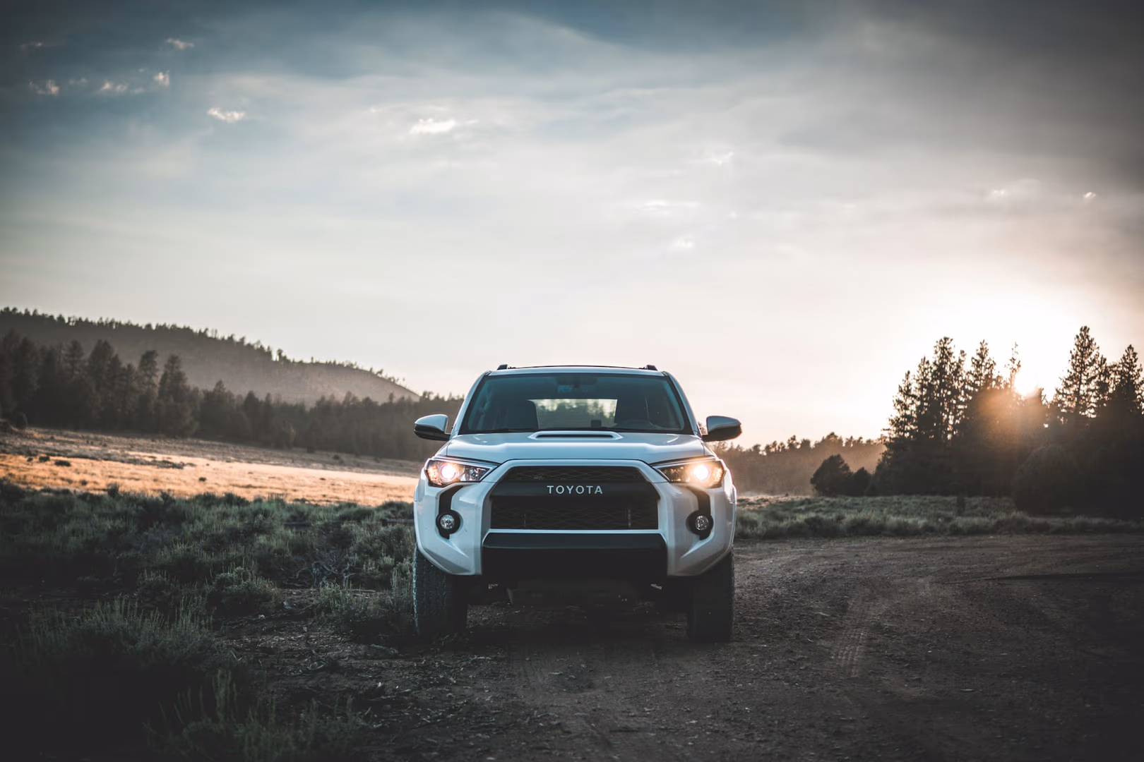 Nowoczesny samochód terenowy Toyota
