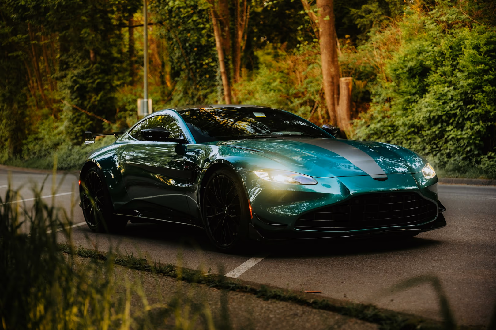 Samochód Aston Martin