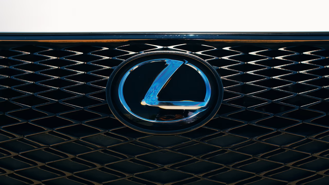 Historia marki Lexus. Poznaj historię motoryzacji.