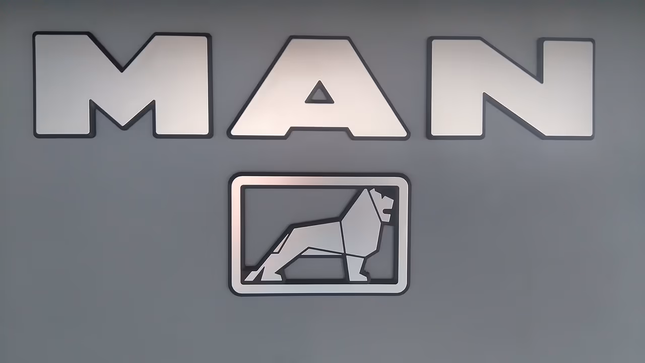 Historia marki MAN. Poznaj historię motoryzacji.