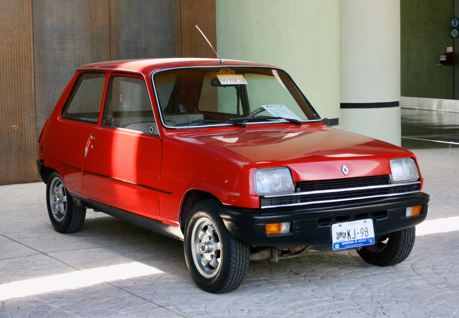 Samochód Renault